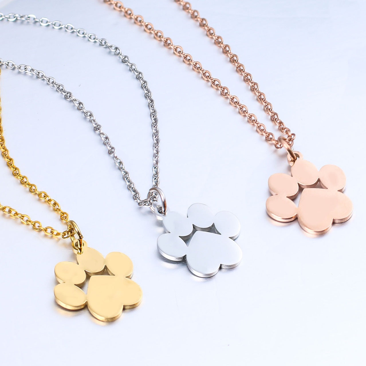Minimalist Cat & Dog Claw Pendant Necklace – Stainless Steel Pet Paw Jewelry for Men & Women (Gold, Silver, Black, Rose Gold)