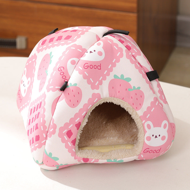 Ventilated and breathable golden hamster den