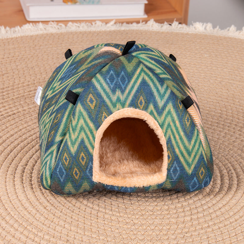 Ventilated and breathable golden hamster den